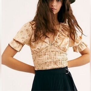 NWOT Free People Isabella Silky Floral Print Cropped Top Spring Brunch Blouse